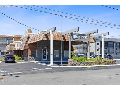 145 Nw Inlet Ave, Lincoln City, OR, 97367-3132 | Card Image