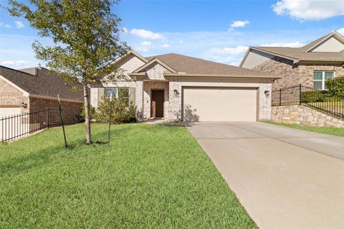 919 Golden Willow Ln, Conroe, TX, 77304-3141 | Card Image