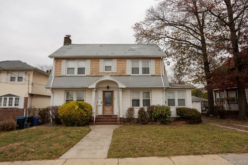 21819 139th Ave, Springfield Gardens, NY, 11413-2653 | Card Image