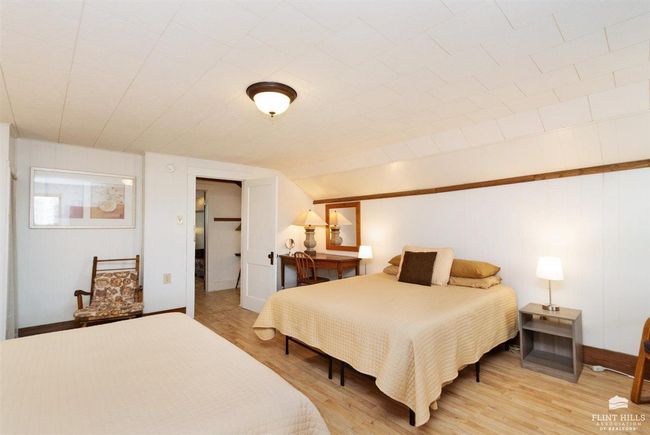 301 E Main St, House other with 4 bedrooms, 2 bathrooms and null parking in Council Grove KS | Image 21