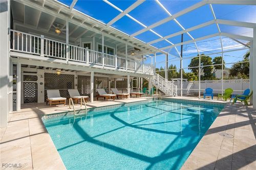 424 Lagoon Drive, SANIBEL, FL, 33957 | Card Image
