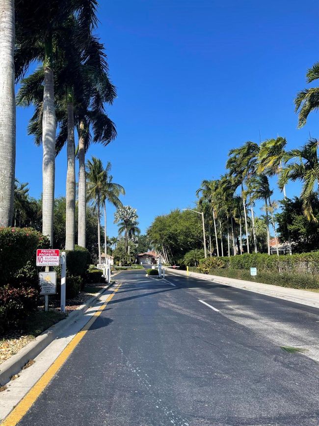 9675 Crescent View Dr N, Condo with 3 bedrooms, 2 bathrooms and null parking in Boynton Beach FL | Image 31