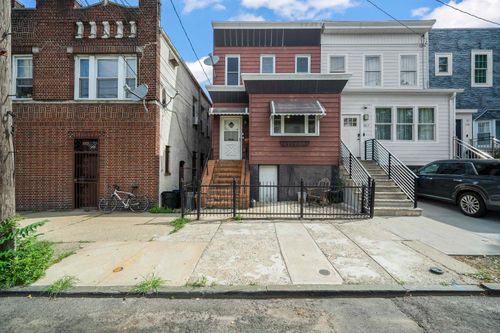 138 North St, Jersey City, NJ, 07307-2551 | Card Image