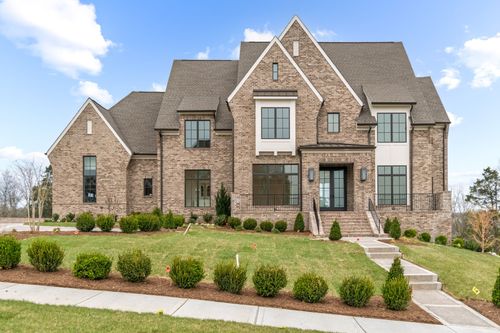 1647 Heartwood Ln, Brentwood, TN, 37027-2112 | Card Image