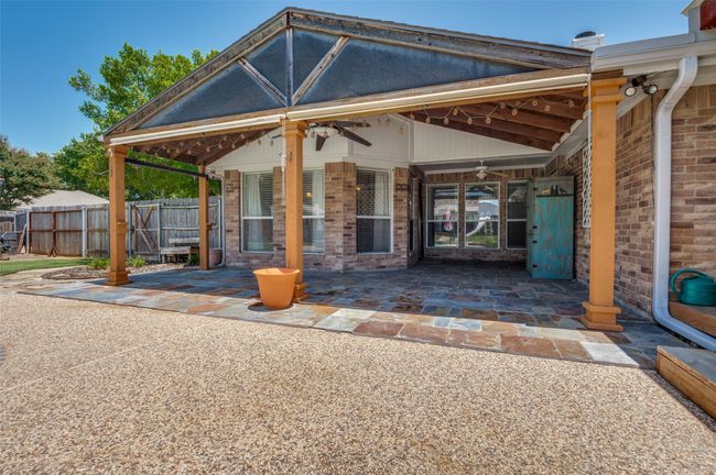 6431 Peak View Ct, House other with 3 bedrooms, 2 bathrooms and null parking in Midlothian TX | Image 22