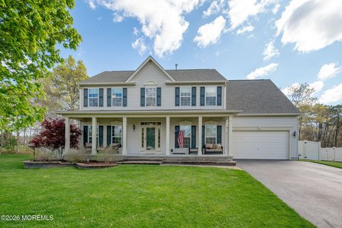 32 Carriage Way, Barnegat, NJ, 08005-3394 | Card Image