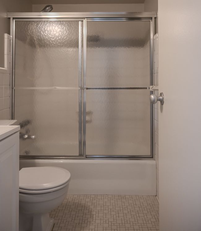 APT-1223 - 8900 E Jefferson Ave, Condo with 1 bedrooms, 1 bathrooms and null parking in Detroit MI | Image 9