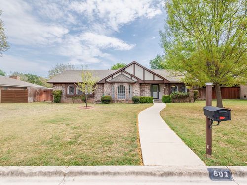 802 Quail Run, Brownwood, TX, 76801-6315 | Card Image