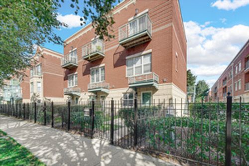 1150 46th St, Chicago, IL, 60653-4404 | Card Image