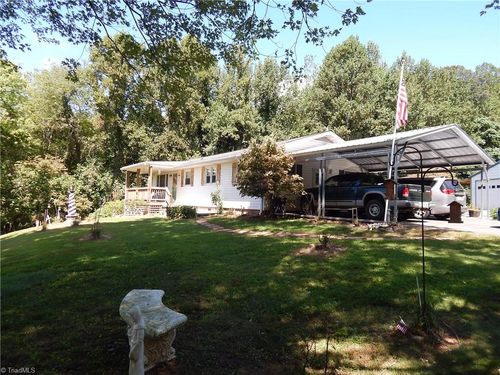 731 Indian Grove Church Rd, Mount Airy, NC, 27030-9151 | Card Image