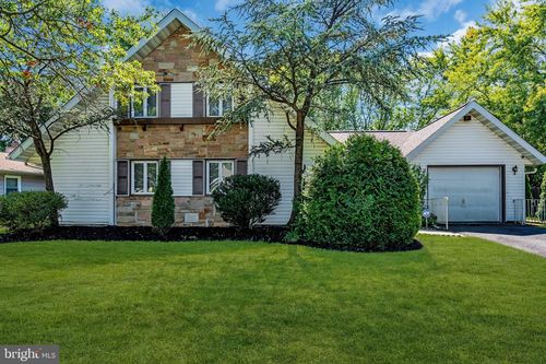 2 Gabriel Ln, Willingboro, NJ, 08046-3026 | Card Image