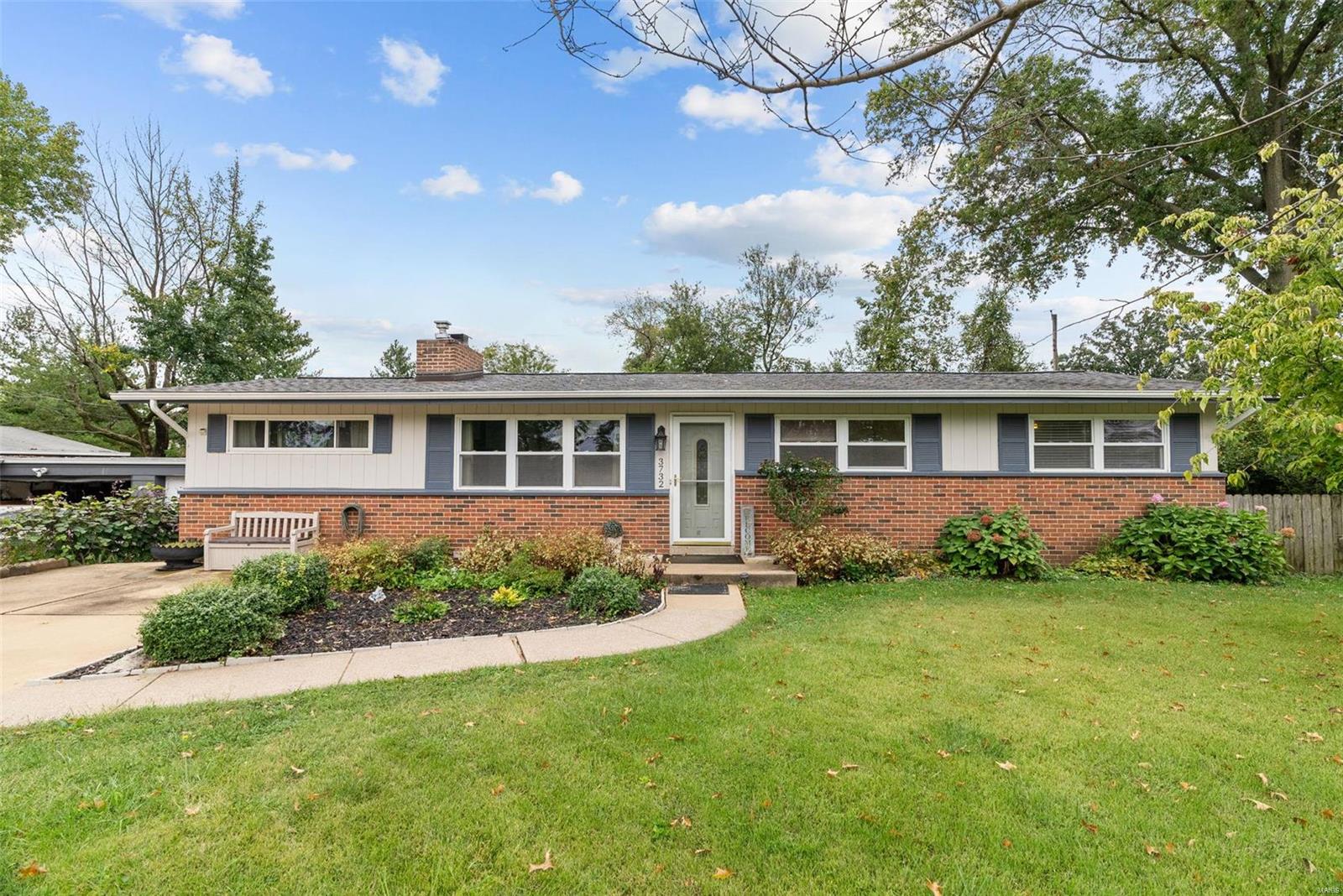 Lan Dr, Saint Louis, MO 63125