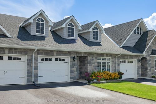 189 Wilmer Ave, Gananoque, ON, K7G3C3 | Card Image