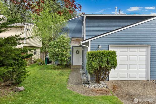 13832 133rd Place Ne, Kirkland, WA, 98034 | Card Image