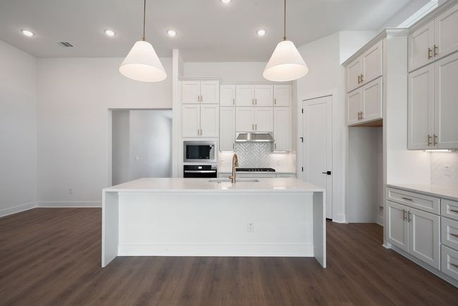 12104 Fennec Way, House other with 3 bedrooms, 2 bathrooms and 2 parking in Austin TX | Image 4