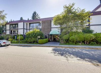 301 - 1521 Blackwood St, Condo with 2 bedrooms, 2 bathrooms and 1 parking in White Rock BC | Image 1