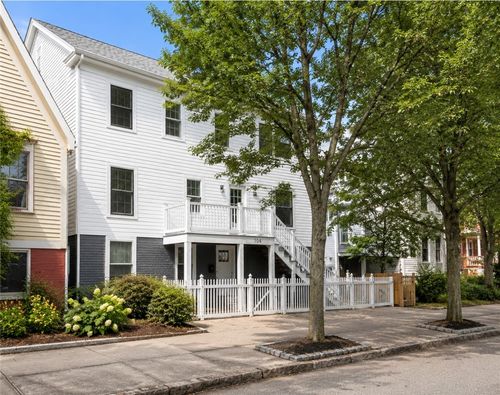 2-104 John St, Providence, RI, 02906-6007 | Card Image