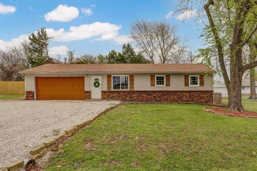 100 Dorcas Dr, Willard, MO, 65781-9704 | Card Image
