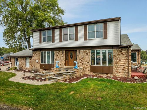 50716 Taylor St, New Baltimore, MI, 48047-2452 | Card Image