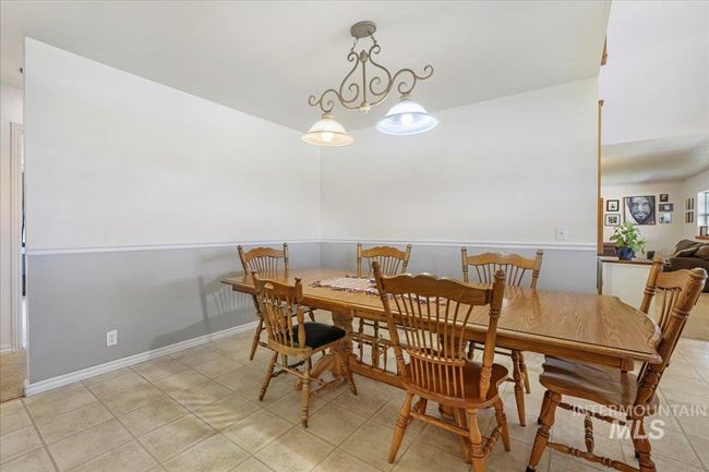 294 N 950 E, House other with 4 bedrooms, 3 bathrooms and 2 parking in Declo ID | Image 19