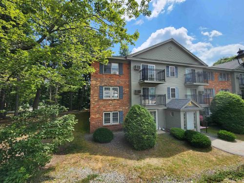 11-11 Saint James Pl, Nashua, NH, 03062-2667 | Card Image