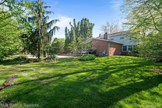 22491 N Nottingham Dr, House other with 4 bedrooms, 3 bathrooms and null parking in Beverly Hills MI | Image 31