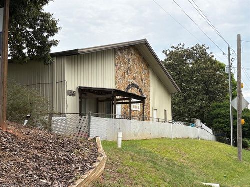 1275 E Salisbury Street, Asheboro, NC, 27203 | Card Image