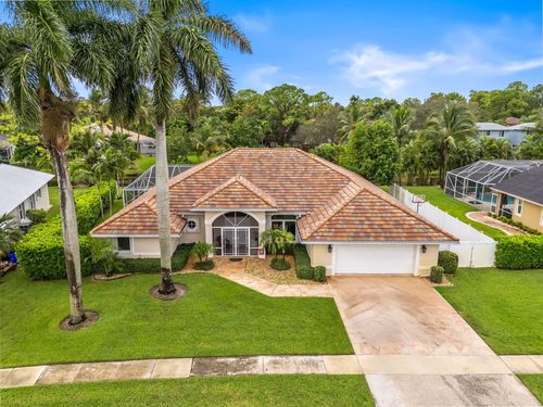 13520 Northumberland Cir, Wellington, FL, 33414-8930 | Card Image