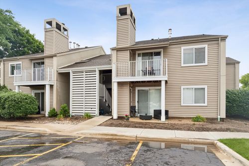 3-43 Orchard Ter, Lombard, IL, 60148-2261 | Card Image