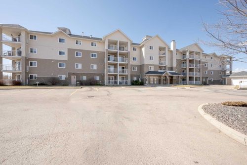 306 - 11240 104 Avenue, Home with 1 bedrooms, 1 bathrooms and 1 parking in Grande Prairie AB | Card Image