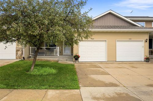 4447 Quail Trail Dr, Marion, IA, 52302-4810 | Card Image