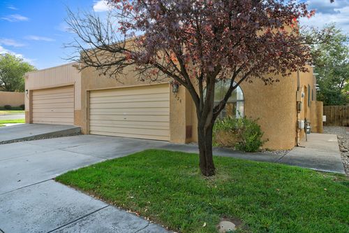 7228 Canary Ln Ne, Albuquerque, NM, 87109-6007 | Card Image