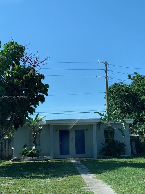 e-2123 Wilson, Hollywood, FL, 33020 | Card Image