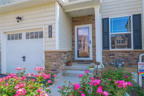 3965 Mink Rd, Emmaus, PA, 18049-5207 | Card Image