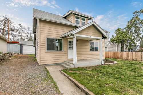 528 Pearl St, Medford, OR, 97504-6832 | Card Image