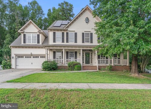 18015 Jackson Dr, Bowling Green, VA, 22427-9330 | Card Image