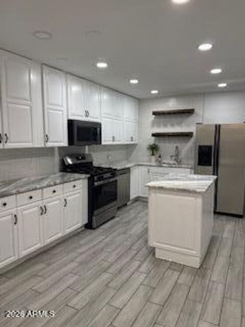 y-1622 E Campbell Ave, Phoenix, AZ, 85016-5470 | Card Image