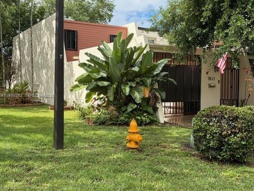 7833 Sw 102nd Pl, Miami, FL, 33173 | Card Image