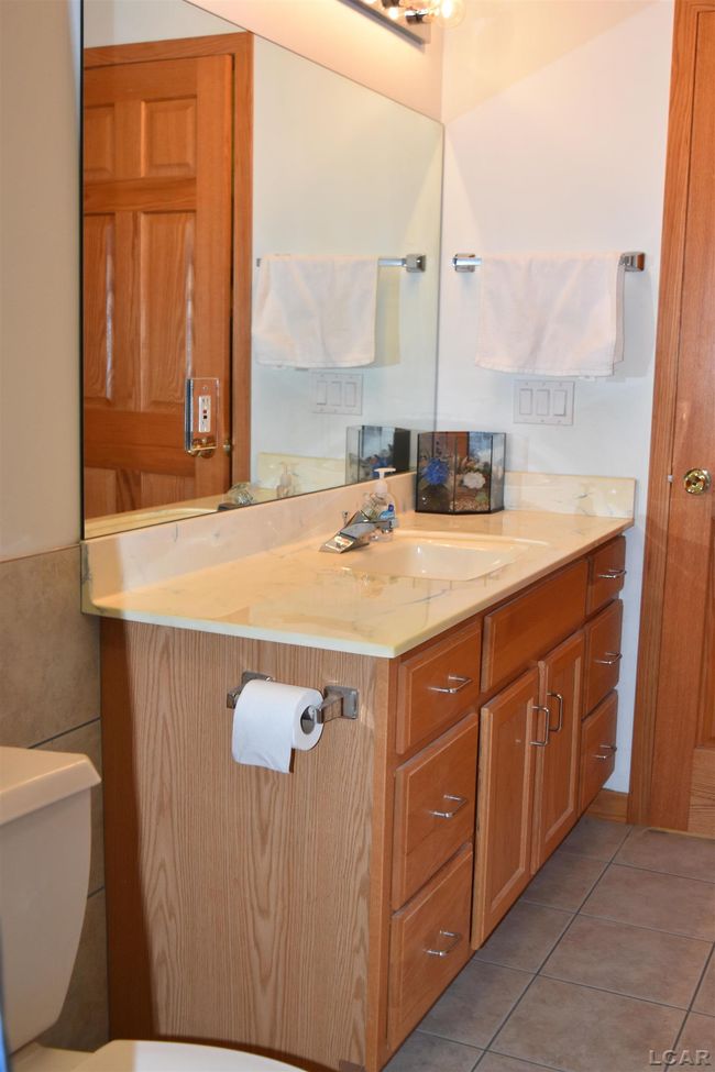 Lower Level Bath | Image 24