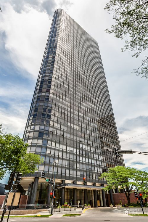 apt-3402-5415 Sheridan Rd, Chicago, IL, 60640-1985 | Card Image