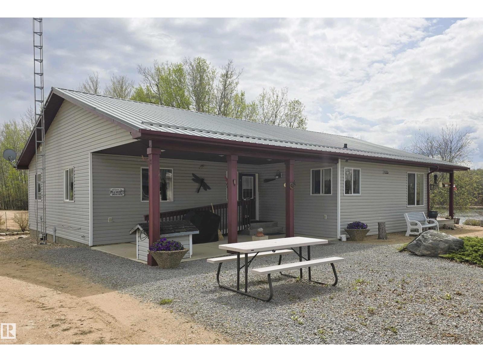 Residential in Rural Thorhild County 4