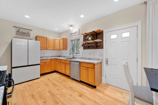 1379 Mapleton Ave, House other with 3 bedrooms, 3 bathrooms and null parking in Suffield CT | Image 12