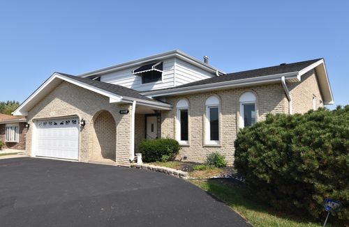 16701 Clyde Ave, South Holland, IL, 60473-2612 | Card Image