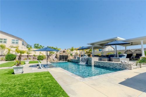 13775 Constance Ave, Riverside, CA, 92503-6924 | Card Image