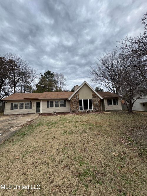 6734 Lake Forest Dr N, Walls, MS, 38680-9261 | Card Image