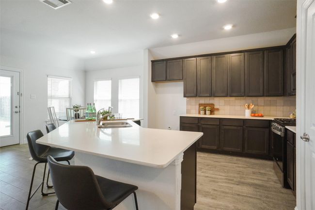 11221 Ranchera Dr, House other with 3 bedrooms, 2 bathrooms and null parking in Aubrey TX | Image 9