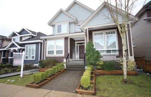 17372 64a Ave, Surrey, BC, V3S2H8 | Card Image
