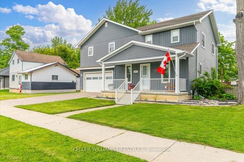 583 St Clair St, Warwick, ON, N0M2S0 | Card Image