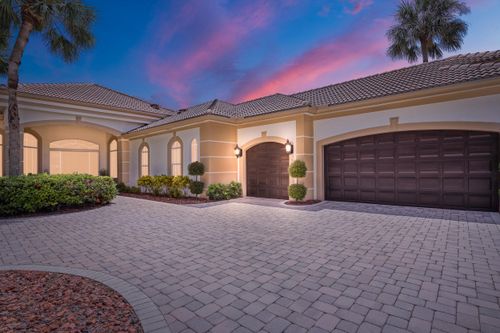 8385 Ironhorse Ct, West Palm Beach, FL, 33412-2422 | Card Image