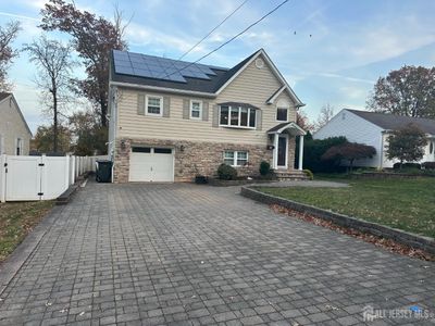 32 Claremont Avenue, House other with 4 bedrooms, 3 bathrooms and null parking in Colonia NJ | Image 2